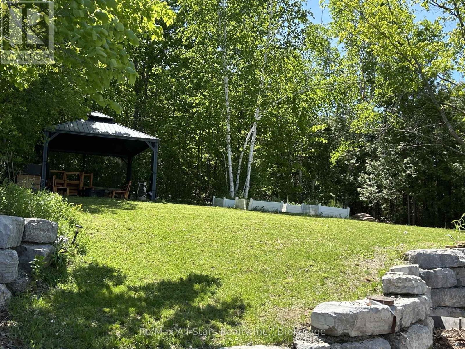 851 CEDAR GLEN ROAD - 23