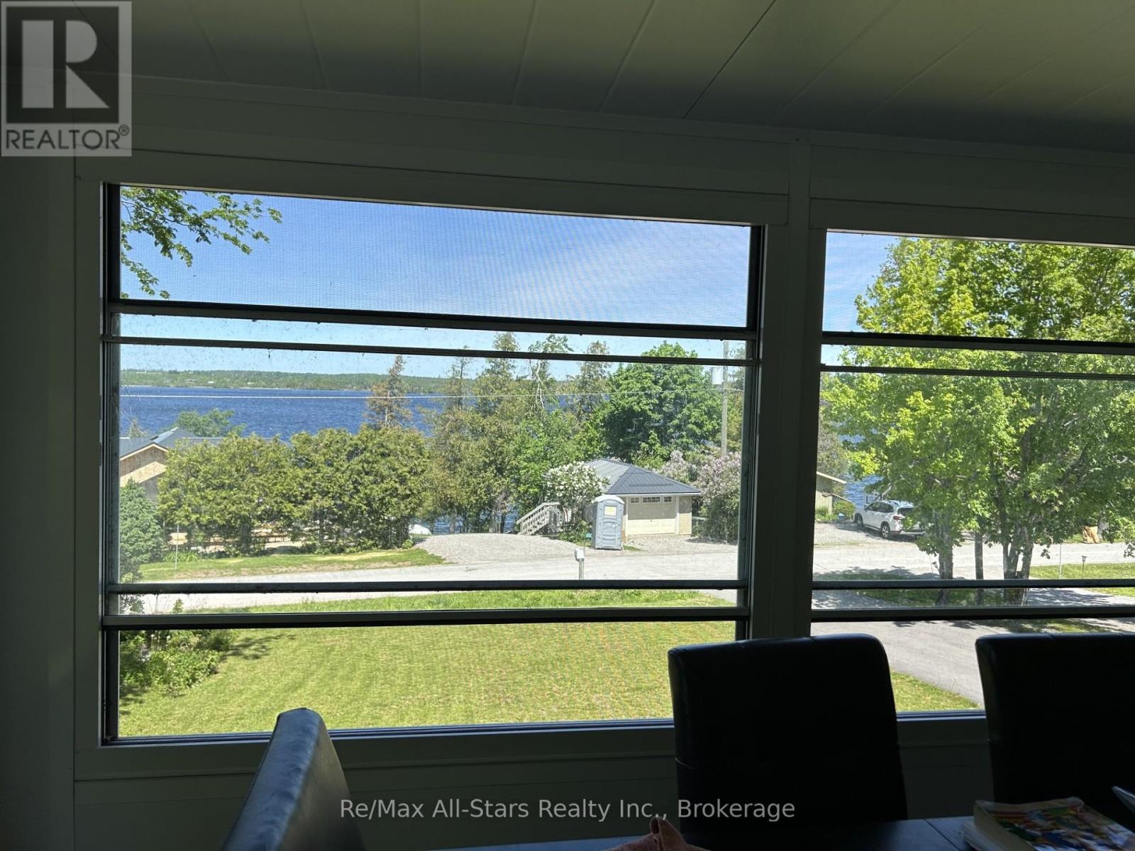 851 CEDAR GLEN ROAD - 24