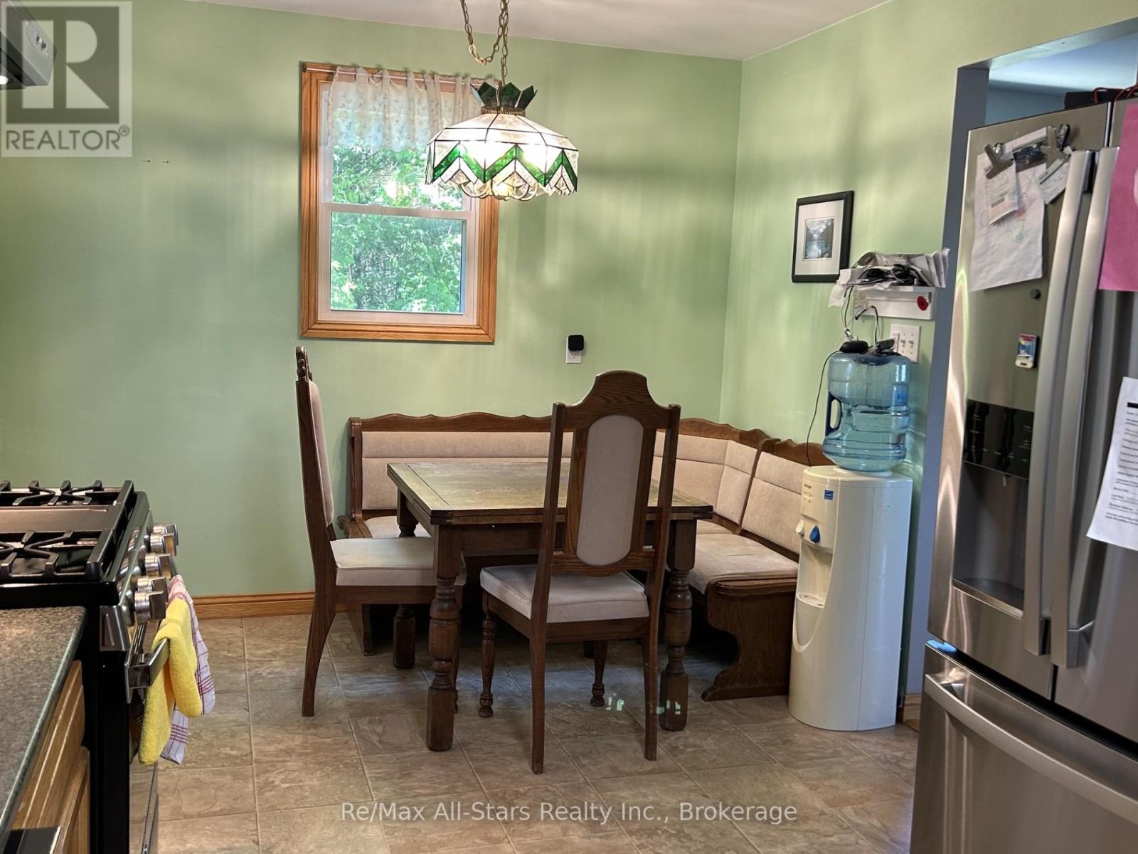 851 CEDAR GLEN ROAD - 8
