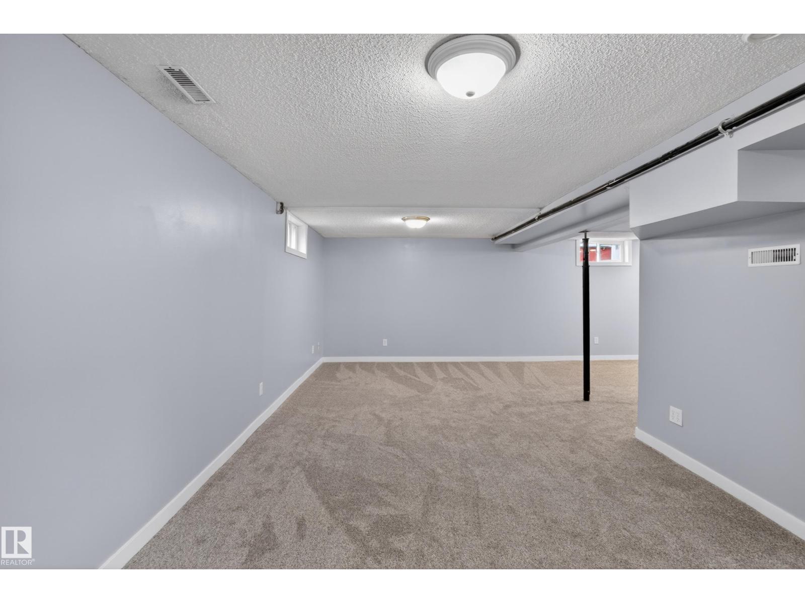 5409 49 Ave - 20