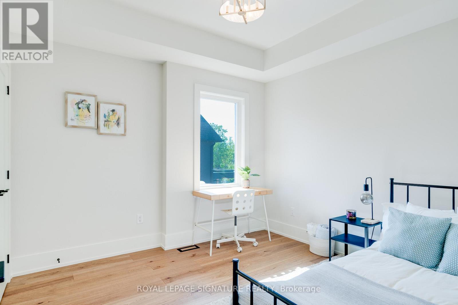 62 ASH CRESCENT - 28