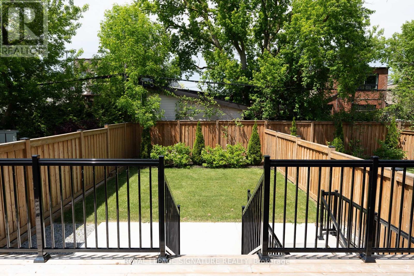 62 ASH CRESCENT - 38