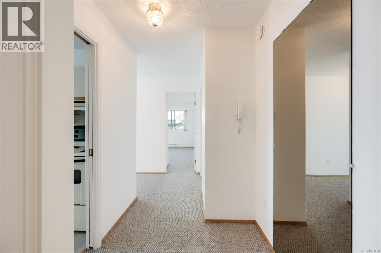 #104 360 Dallas Rd - 28