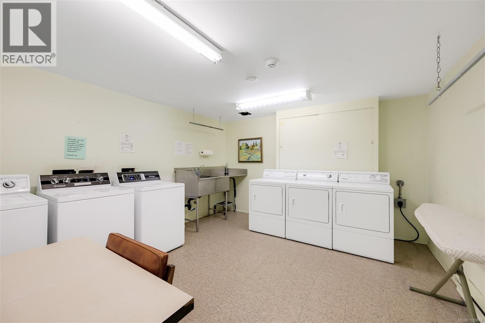 104 360 Dallas Road, Victoria