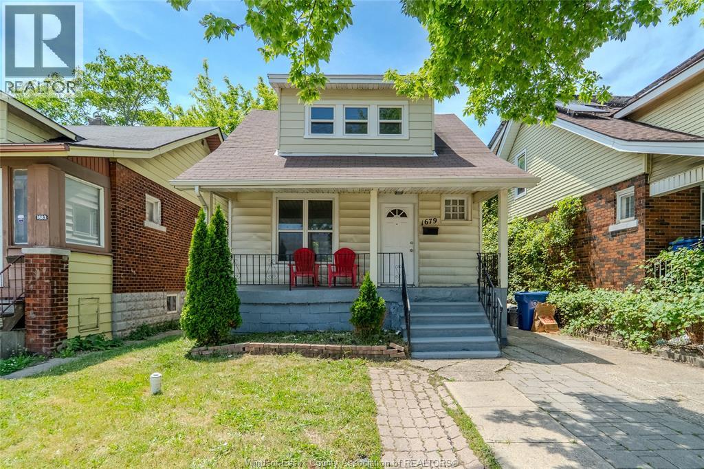 1679 Howard AVENUE - 1