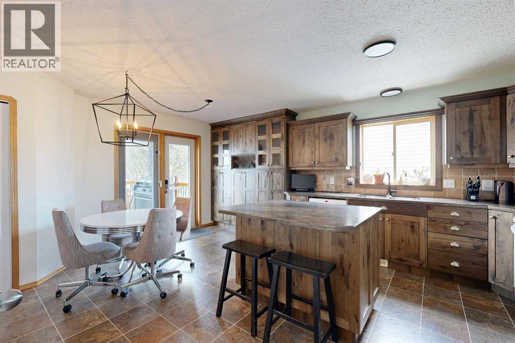 42 Olson Crescent — photo 9