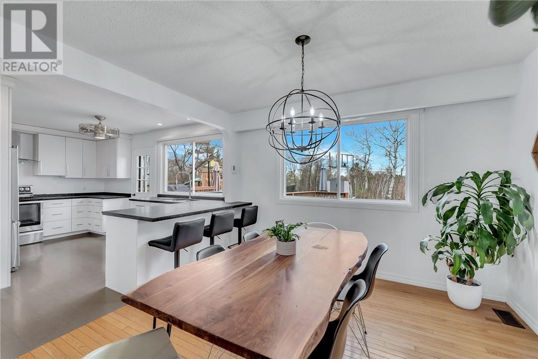 115 Windsor Crescent - 12
