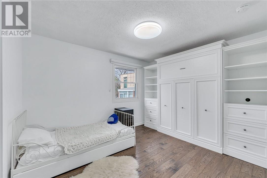 115 Windsor Crescent - 23