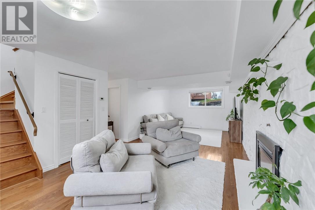 115 Windsor Crescent - 27