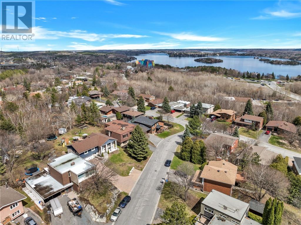 115 Windsor Crescent - 59