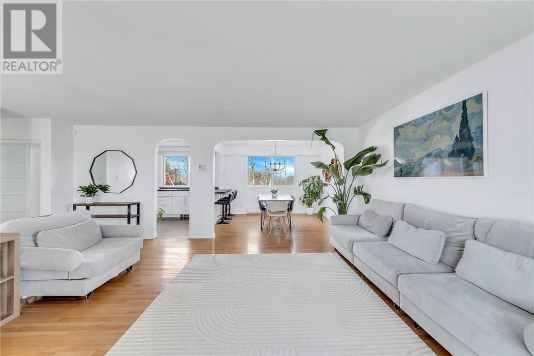 115 Windsor Crescent - 9