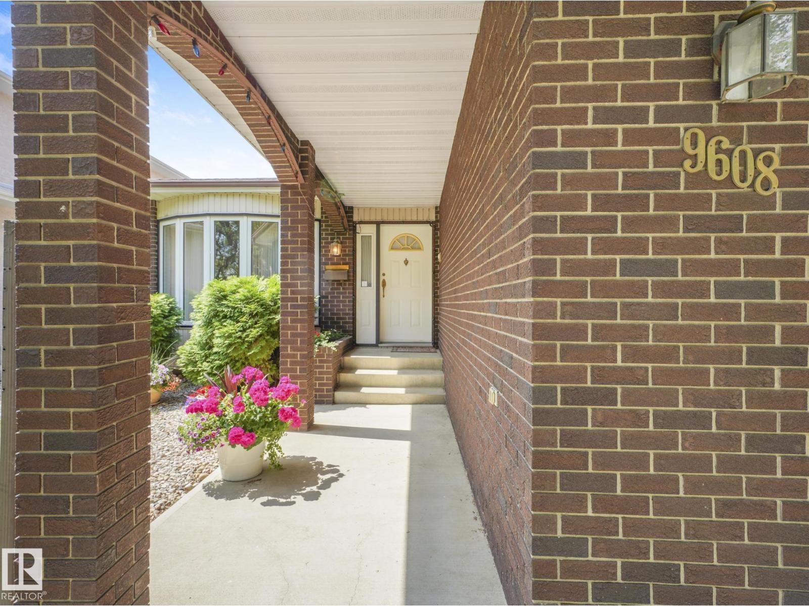 9608 150 ST NW - photo 3