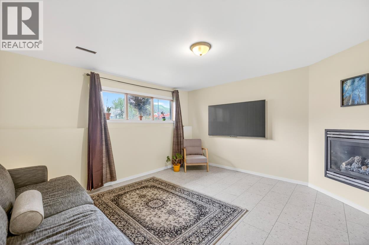 1241 PINYON Road - 14
