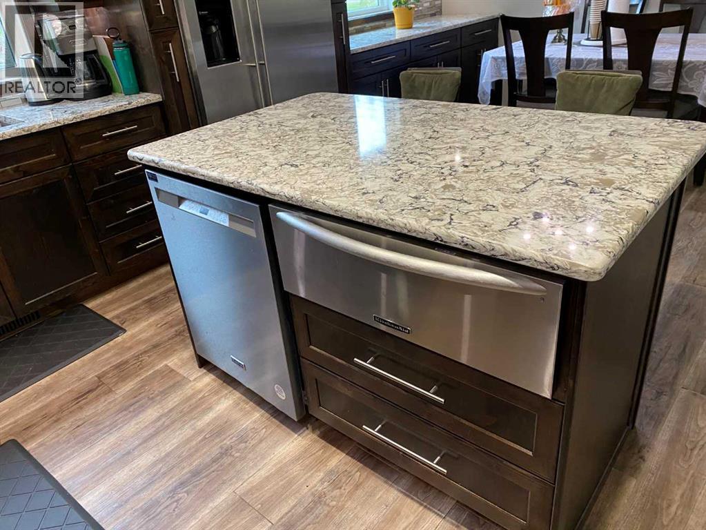 island with warming drawer