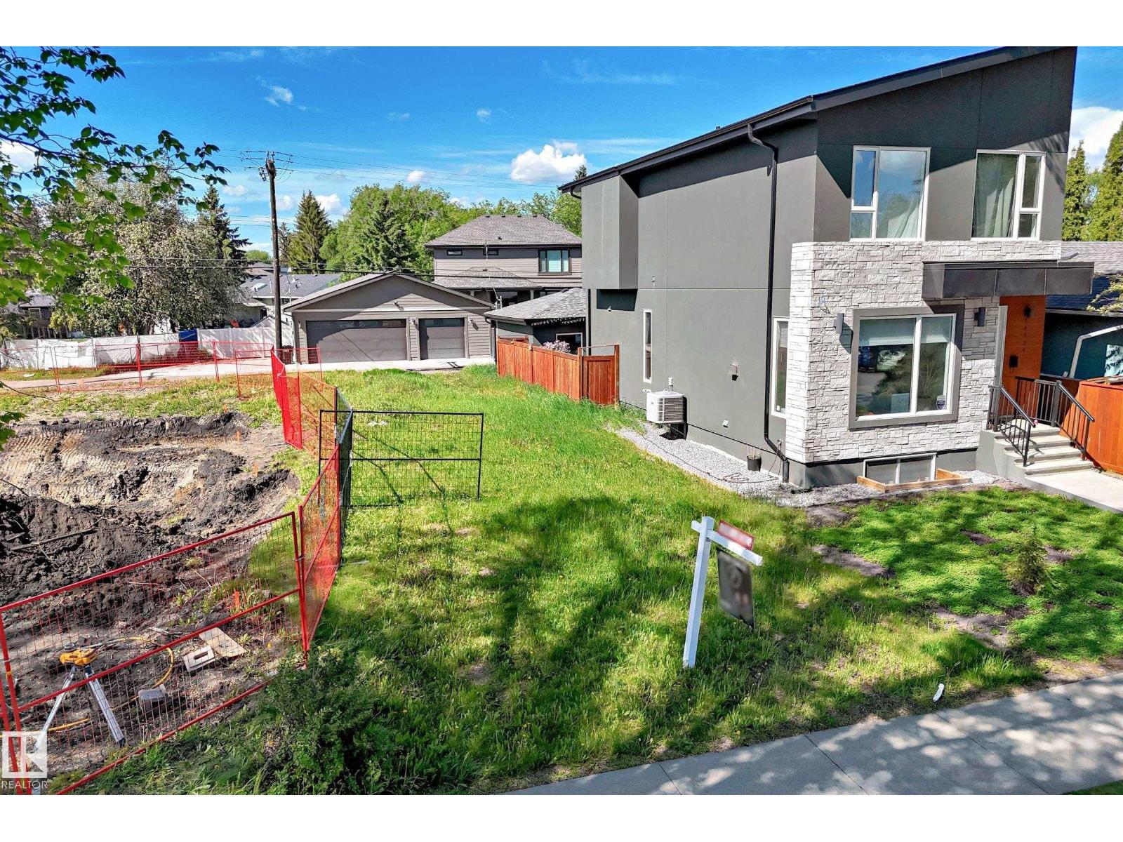 14726 91 AV NW - photo 2