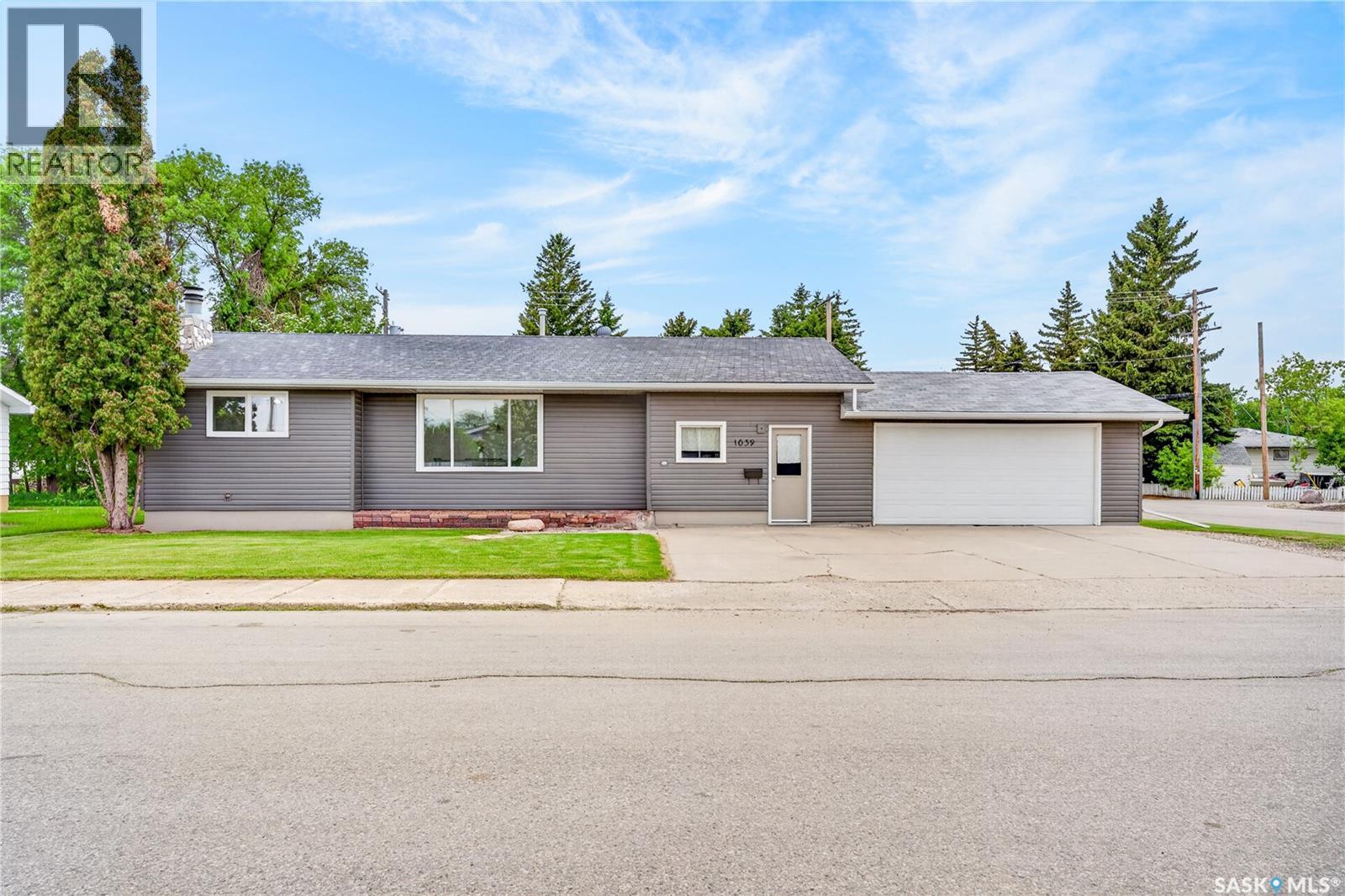 1039 7th STREET - photo 2
