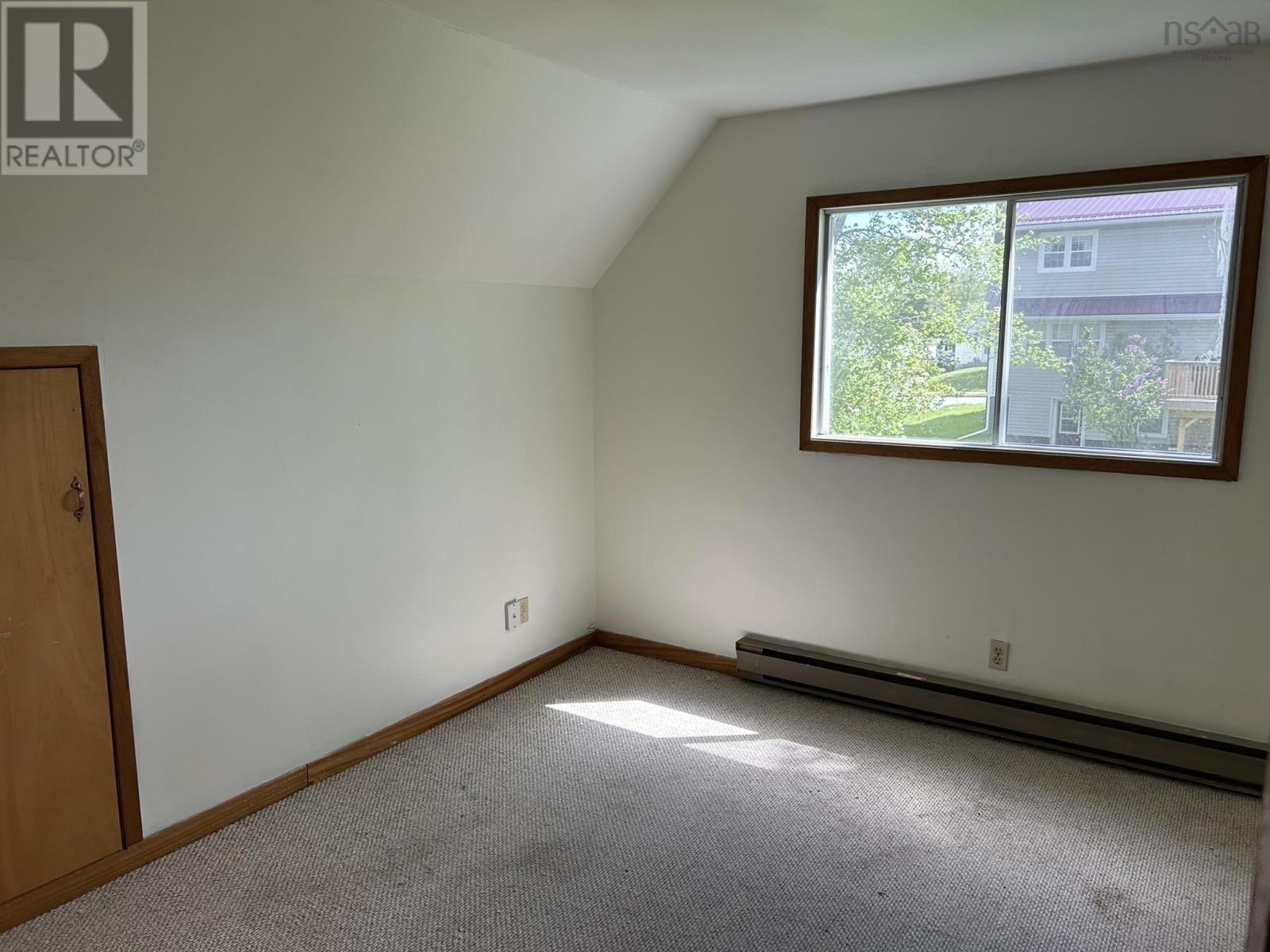 Property 26 of 37 of 146 ABBEY Avenue