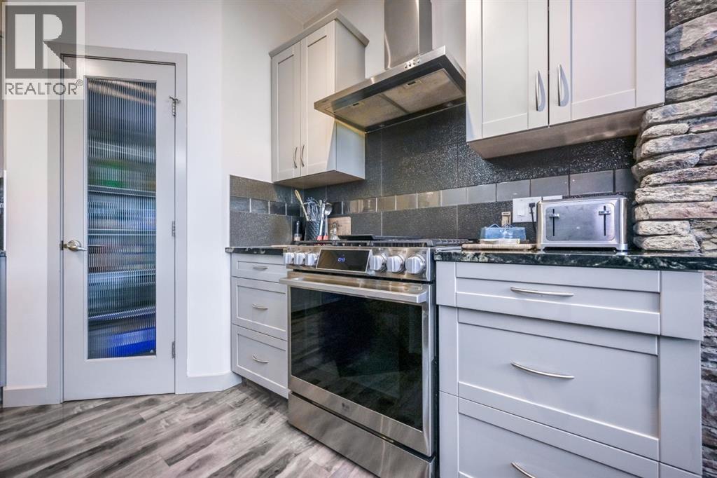 6902 115B Street — photo 11