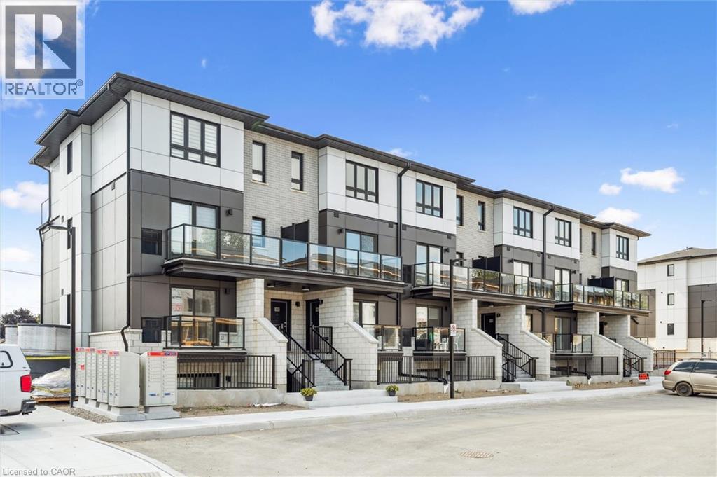 #D13 410 NORTHFIELD Drive W - 13