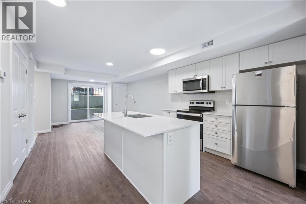 #D13 410 NORTHFIELD Drive W - 7