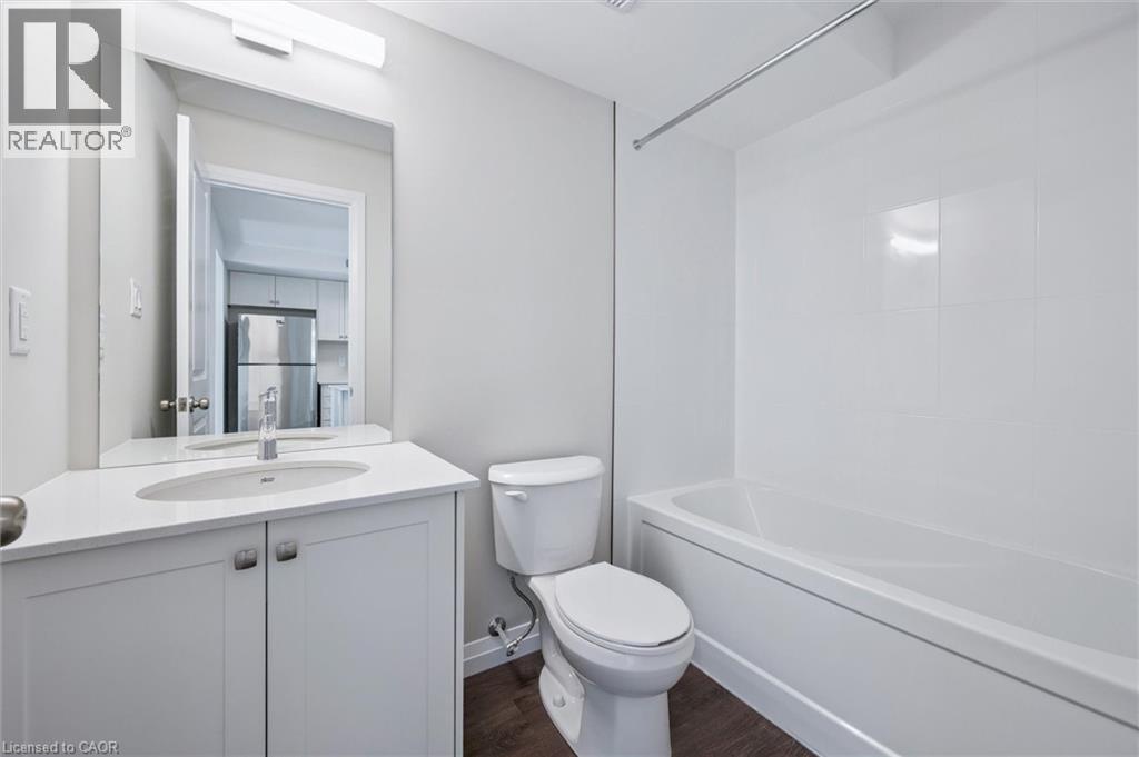 #D13 410 NORTHFIELD Drive W - 8