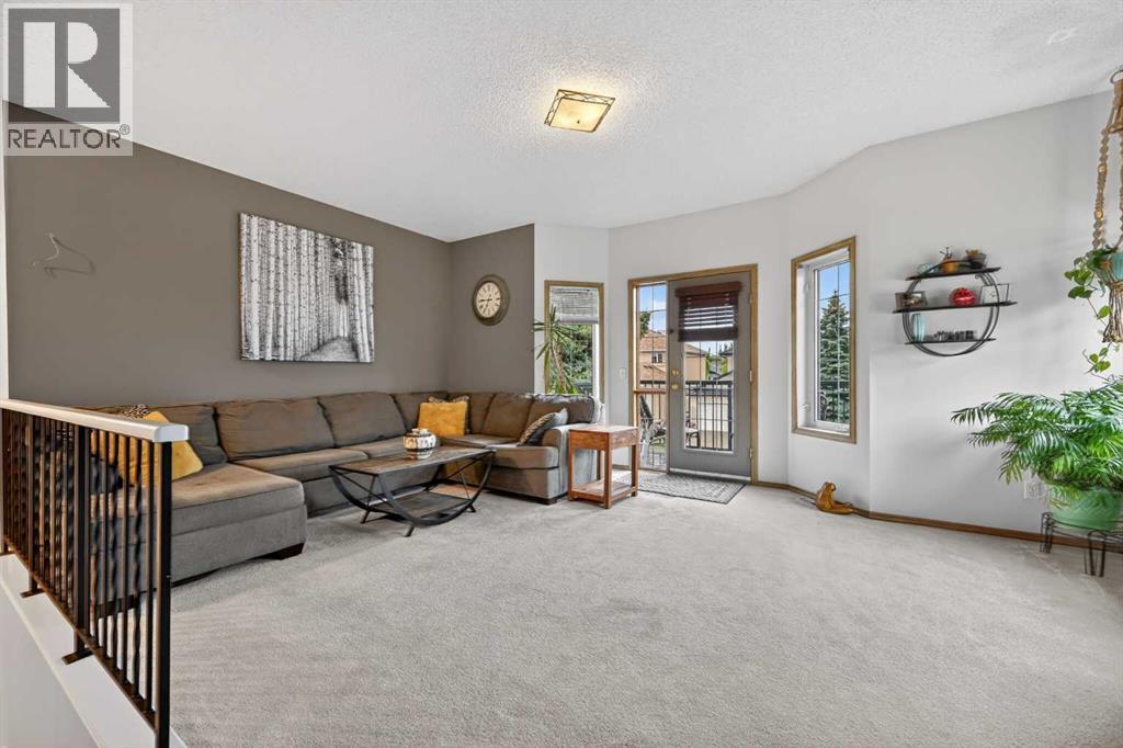 30 Douglasdale Point SE — photo 18