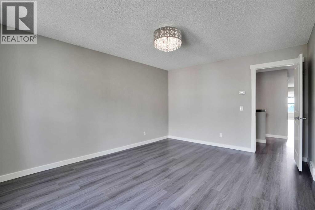 22 Sherwood Road NW - 25