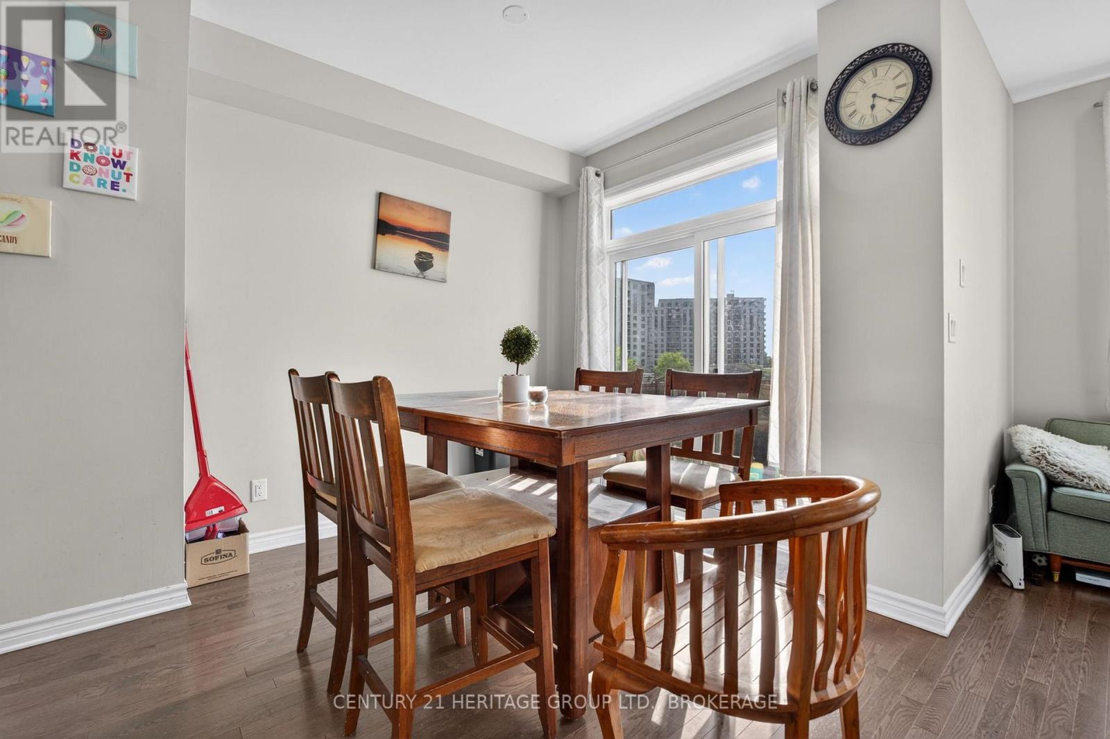 1364 DEMERS AVENUE - 11