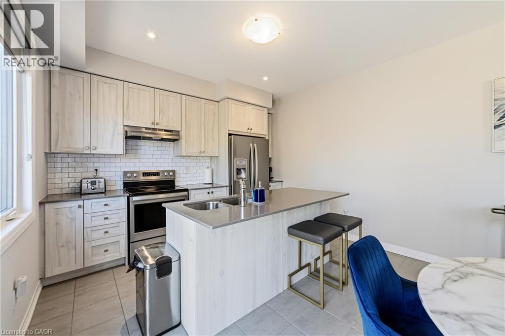 8 PINNACLE Court - 14