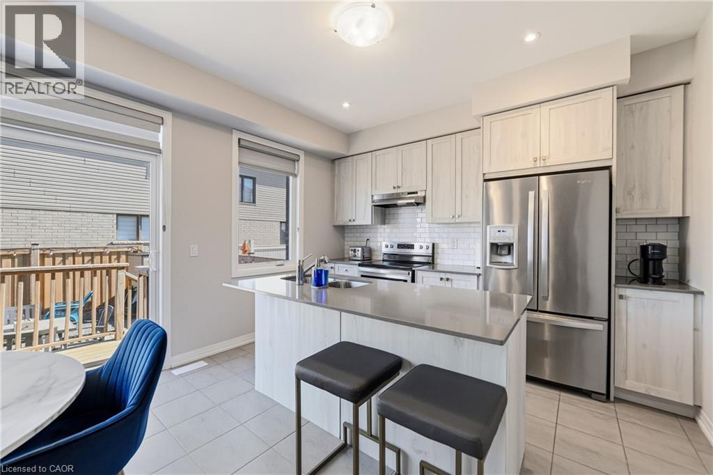 8 PINNACLE Court - 13