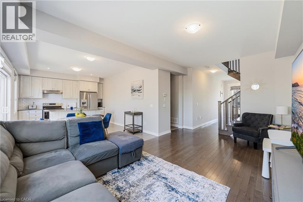 8 PINNACLE Court - 9