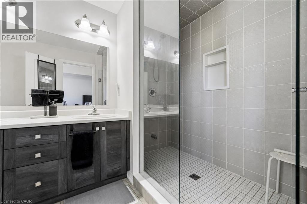 8 PINNACLE Court - 21