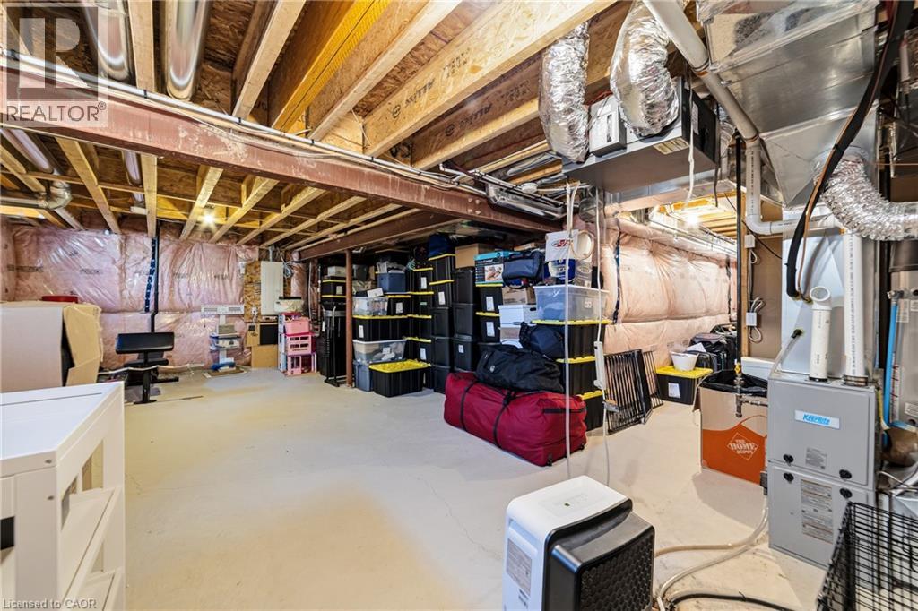8 PINNACLE Court - 28