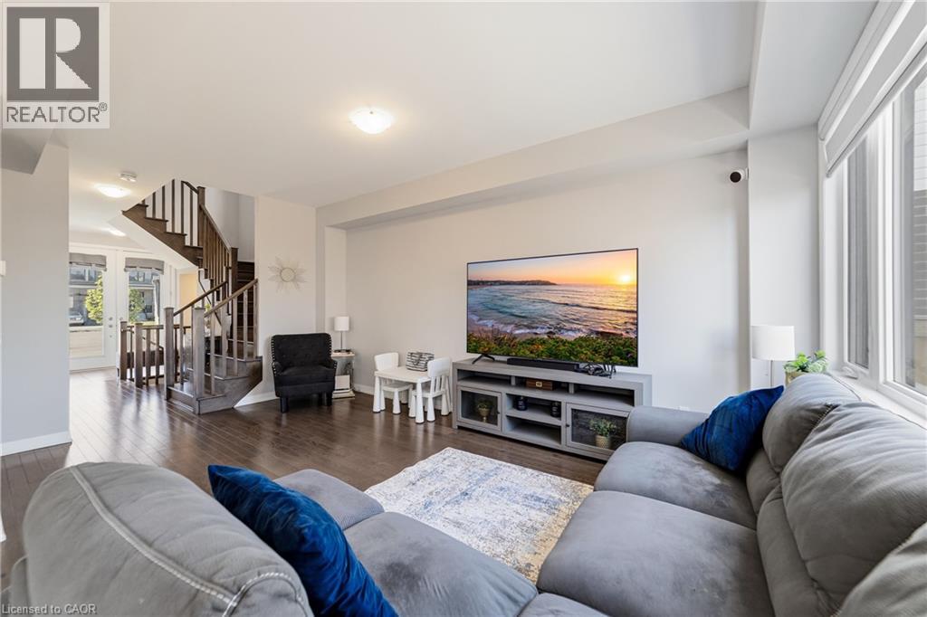 8 PINNACLE Court - 11