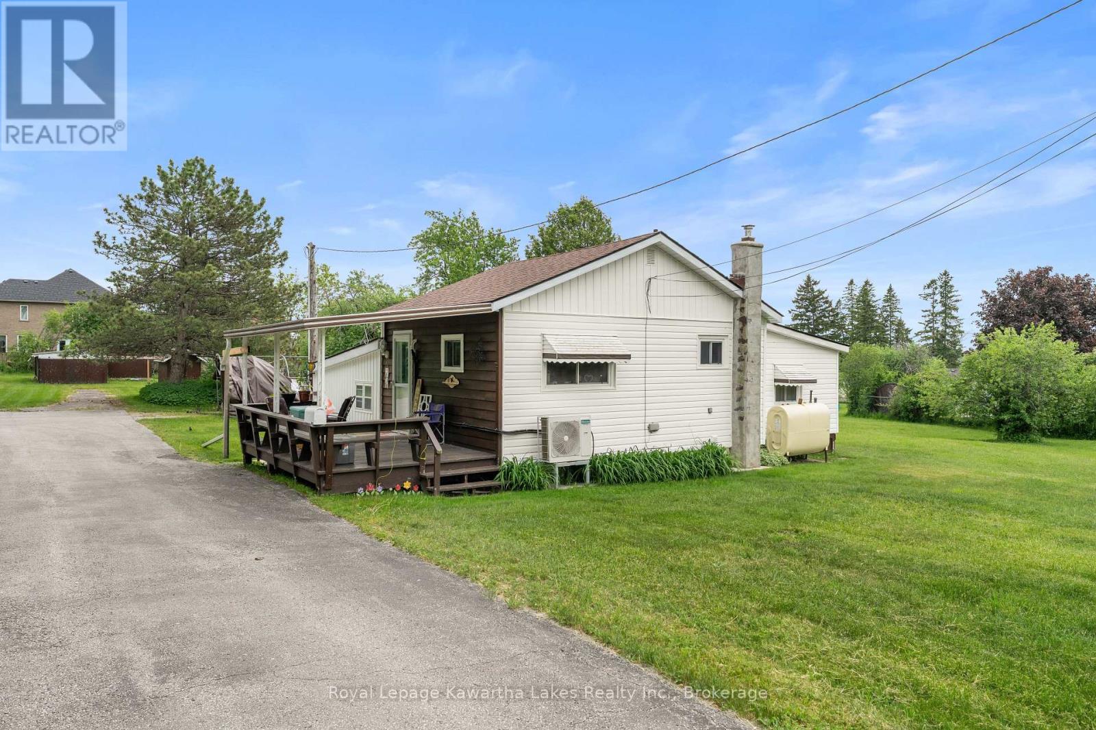 55 PARKSIDE DRIVE - 12