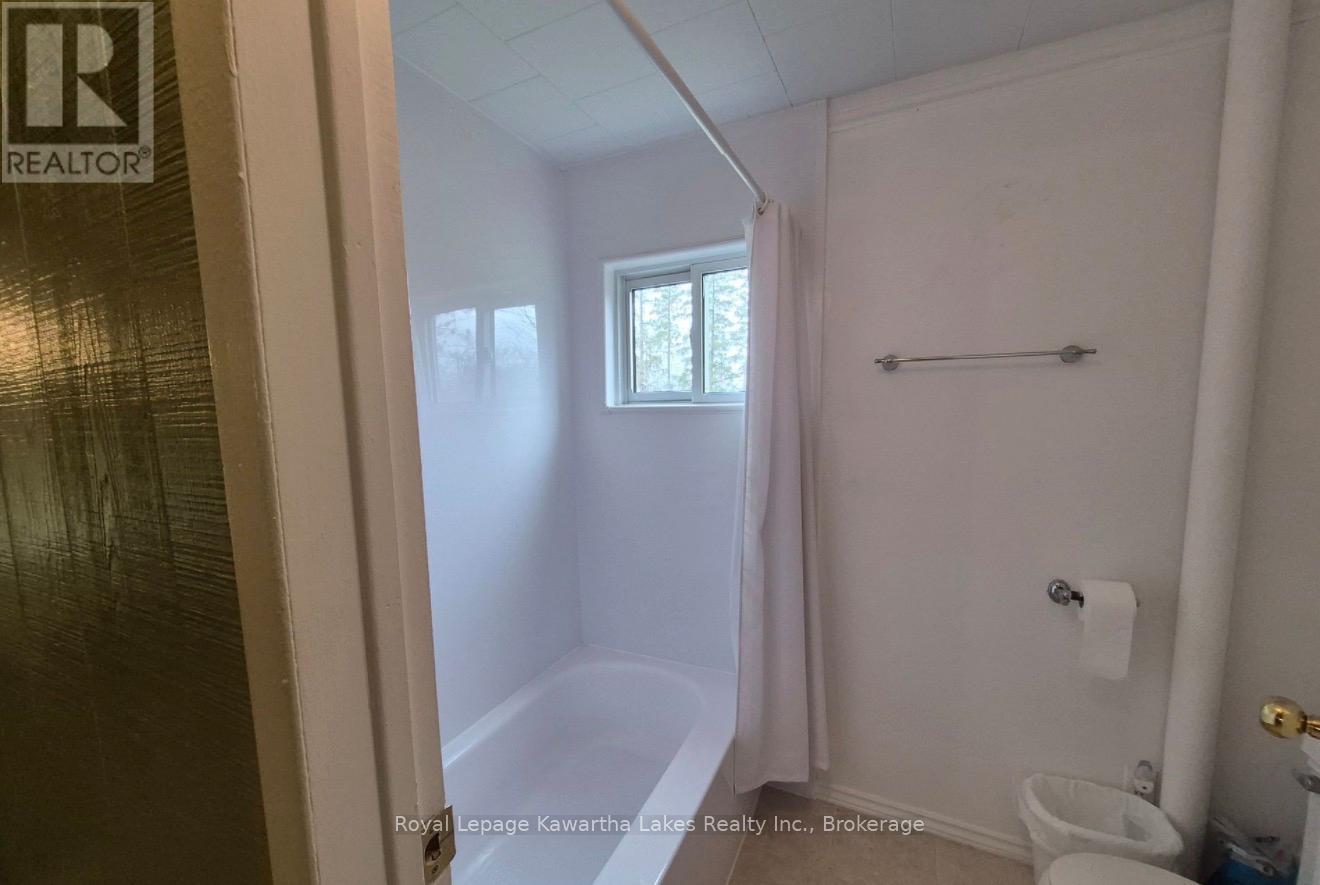 55 PARKSIDE DRIVE - 17