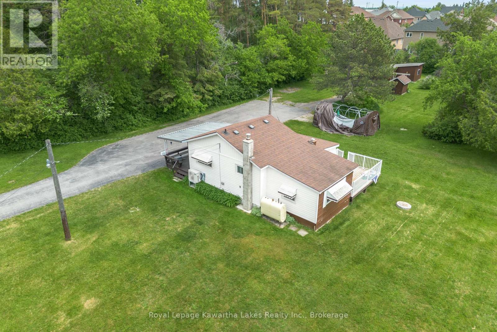 55 PARKSIDE DRIVE - 8