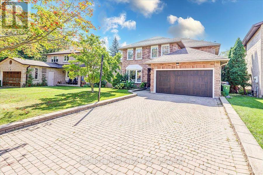 27 SUGARBUSH SQUARE - 2
