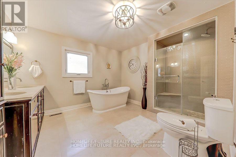 27 SUGARBUSH SQUARE - 20