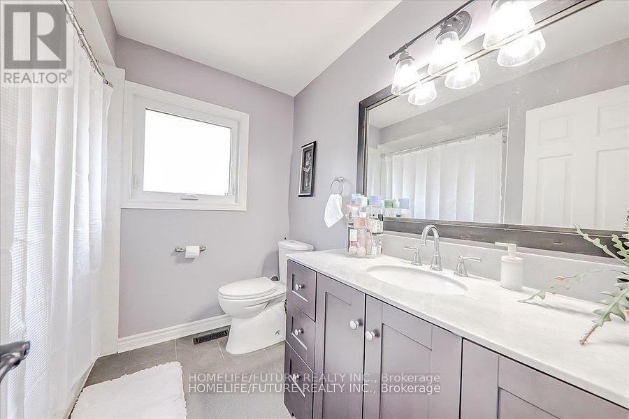 27 SUGARBUSH SQUARE - 27