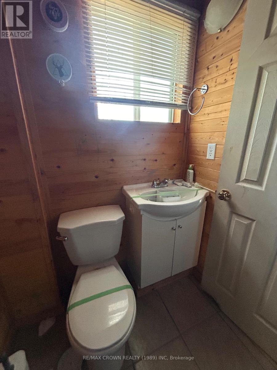 37 CAIN AVENUE - 15