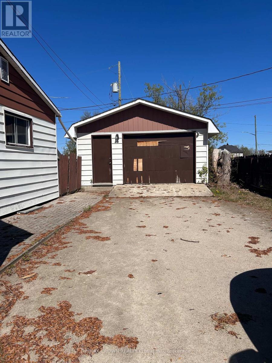 37 CAIN AVENUE - 2