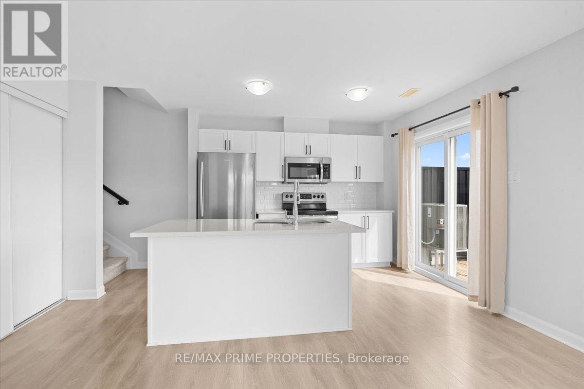 2 Bed, 2 Bath House for Sale in Ottawa – B – 700 AMBERWING PRIVATE, Ottawa – MLS# X13419606 - Image 11
