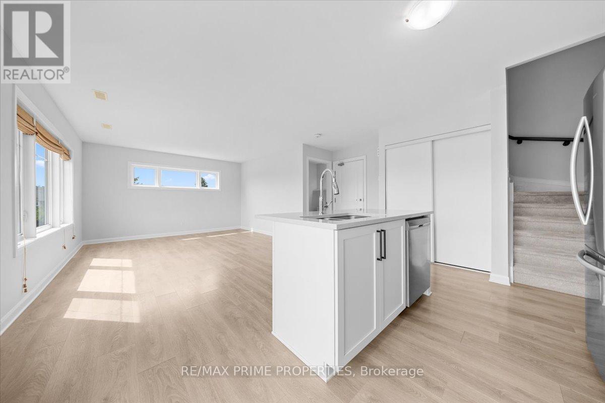 2 Bed, 2 Bath House for Sale in Ottawa – B – 700 AMBERWING PRIVATE, Ottawa – MLS# X13419606 - Image 13