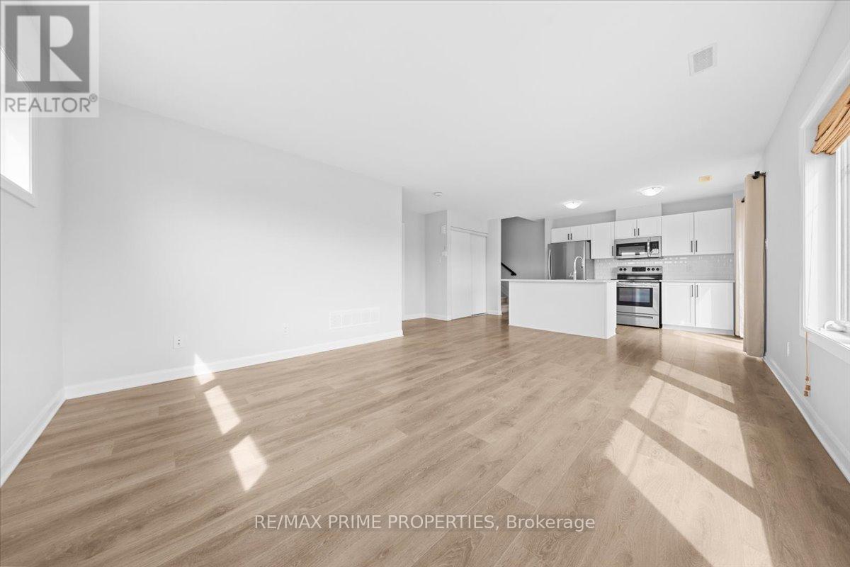 2 Bed, 2 Bath House for Sale in Ottawa – B – 700 AMBERWING PRIVATE, Ottawa – MLS# X13419606 - Image 8