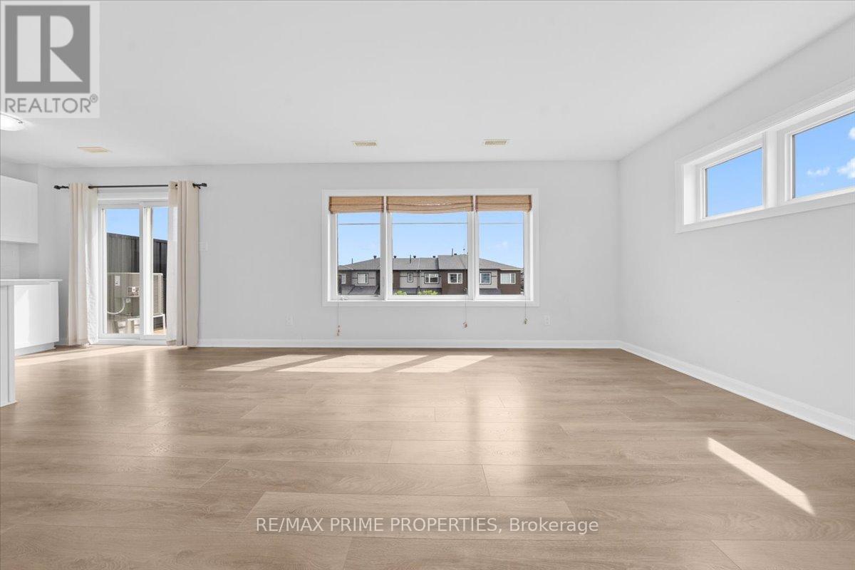 2 Bed, 2 Bath House for Sale in Ottawa – B – 700 AMBERWING PRIVATE, Ottawa – MLS# X13419606 - Image 9