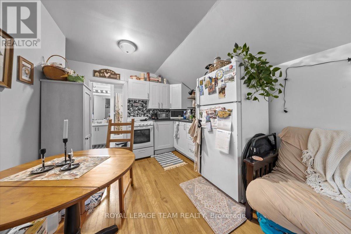 Multi-Family for Sale in Ottawa – 152 GLEBE AVENUE, Ottawa – MLS# X13419610 - Image 12