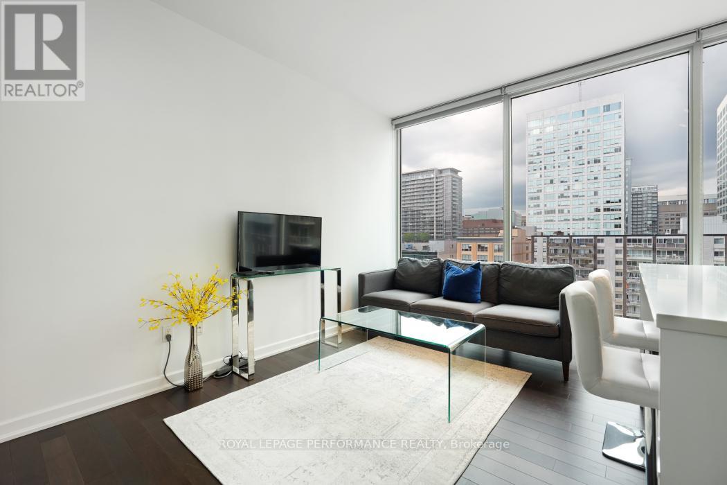 #702 300 LISGAR STREET - 8