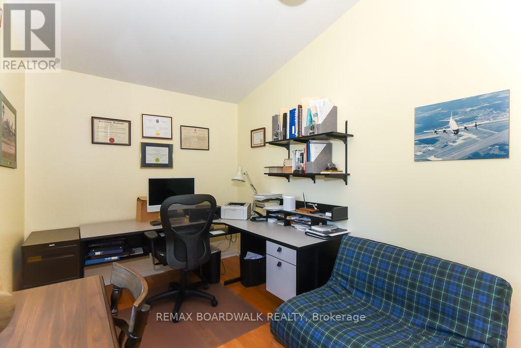 4 Bed, 3 Bath House for Sale in Ottawa – 6617 CARRIERE STREET, Ottawa – MLS# X13419782 - Image 24