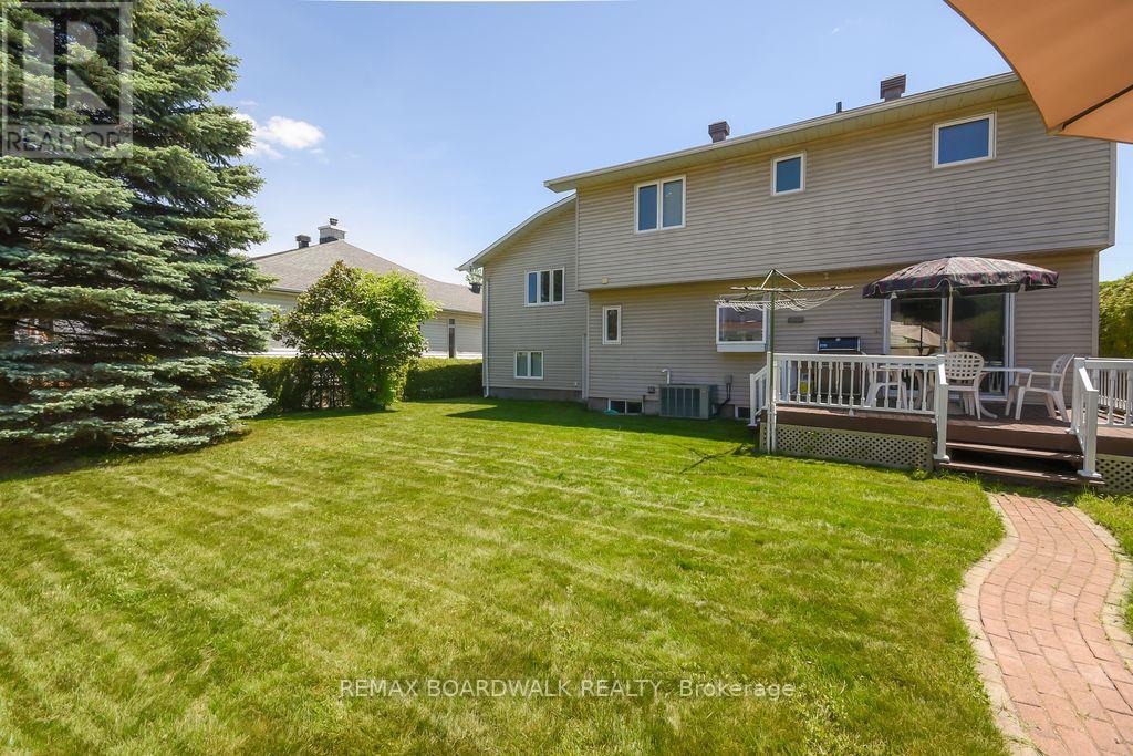 4 Bed, 3 Bath House for Sale in Ottawa – 6617 CARRIERE STREET, Ottawa – MLS# X13419782 - Image 39